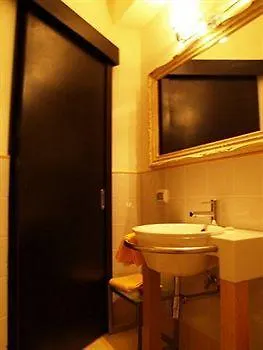 *** לינה וארוחת בוקר קטאניה B&B Lognina Lungomare איטליה